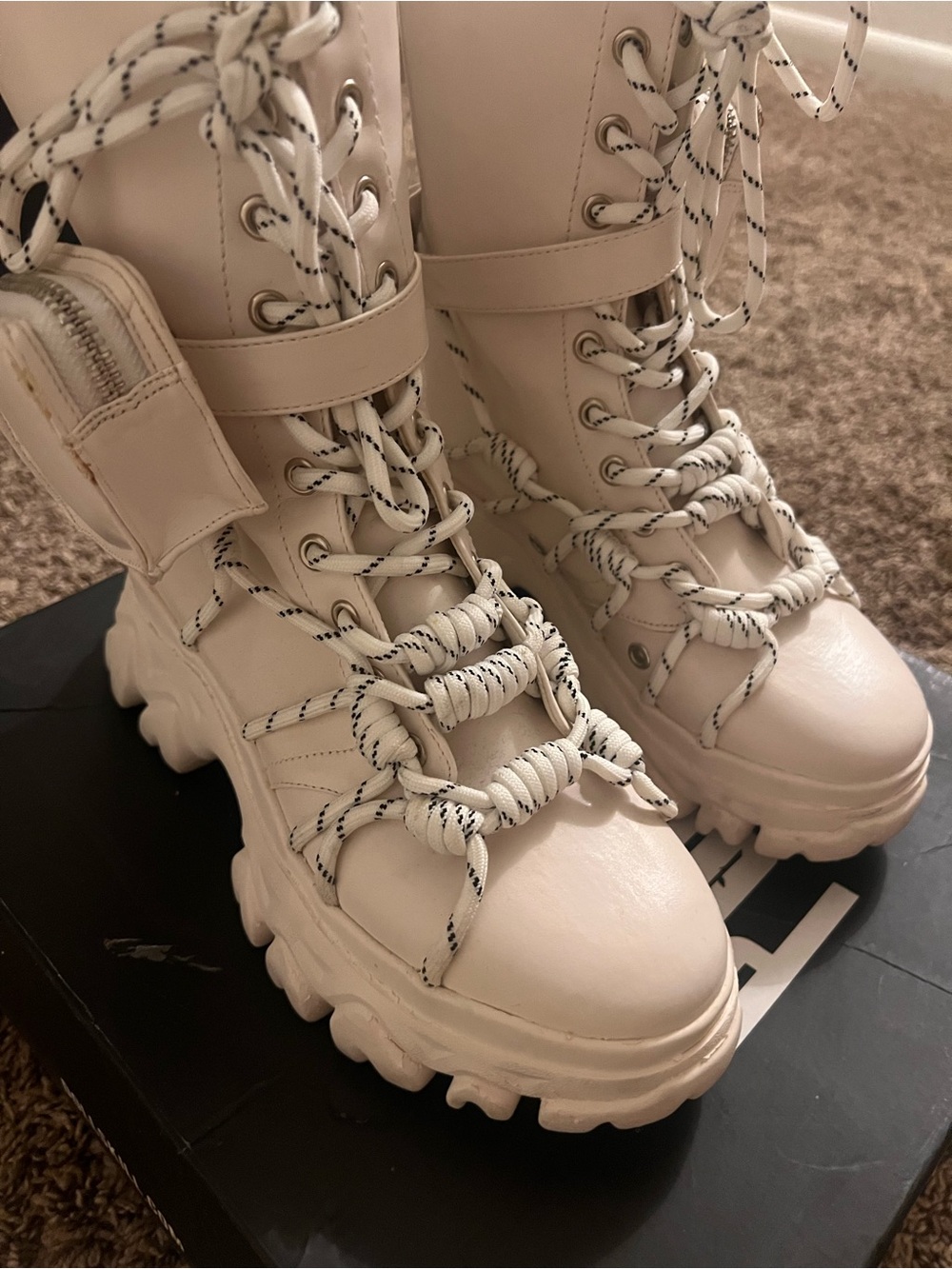 NATURAL LIKE A CHAMP SNEAKER BOOTS